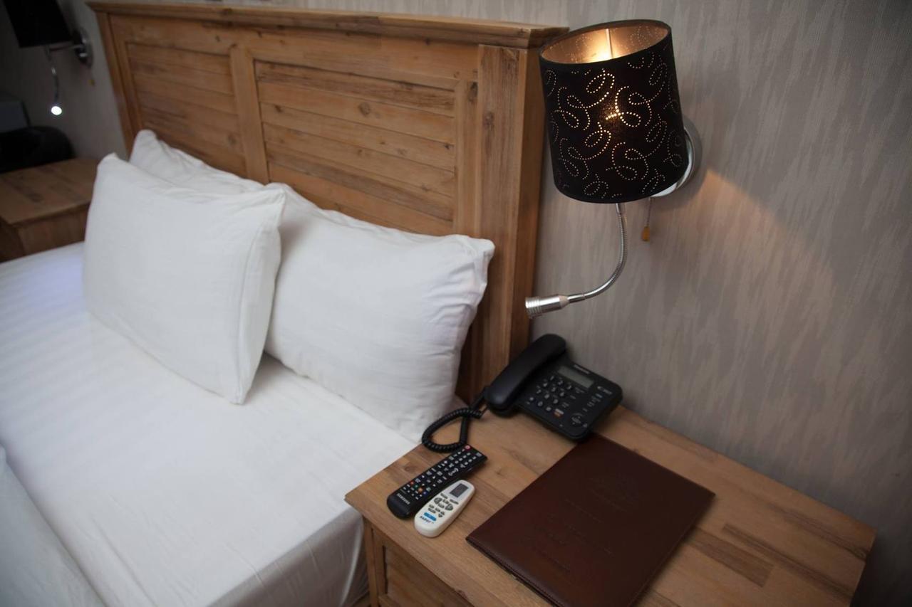 Villa Toscana Hotel And Suits Lagos Exteriör bild