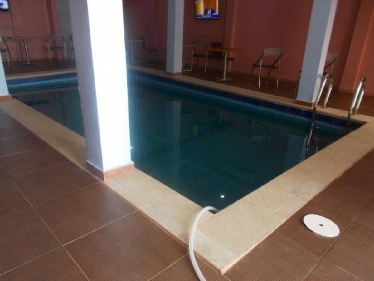 Villa Toscana Hotel And Suits Lagos Exteriör bild
